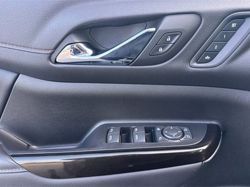 Used 2023 GMC Acadia AT4 w/ Technology Package image 11