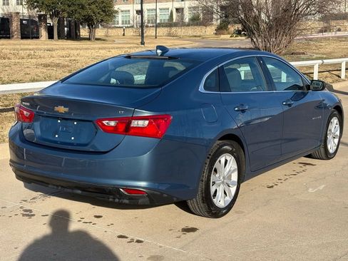 Used 2025 Chevrolet Malibu LT image 4