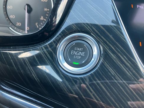 Used 2020 Cadillac XT6 Premium Luxury FWD image 24