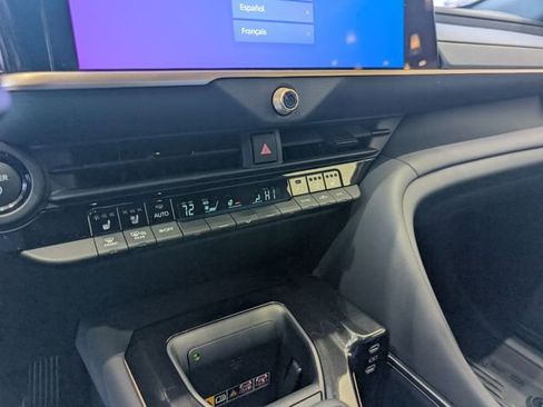 New 2025 Toyota Crown Signia Limited w/ Advanced Technology Package image 22