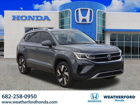 Used 2024 Volkswagen Taos SEL AWD/4WD image 1