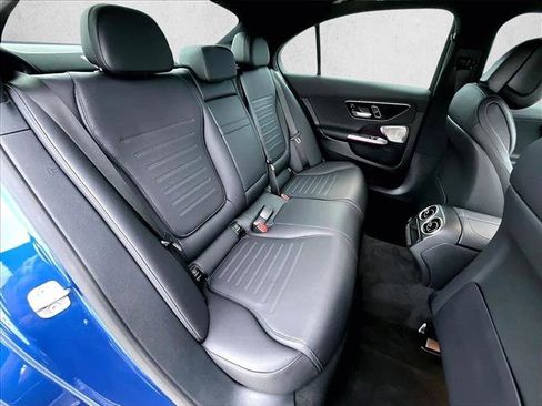 Used 2025 Mercedes-Benz C 300 Sedan image 29