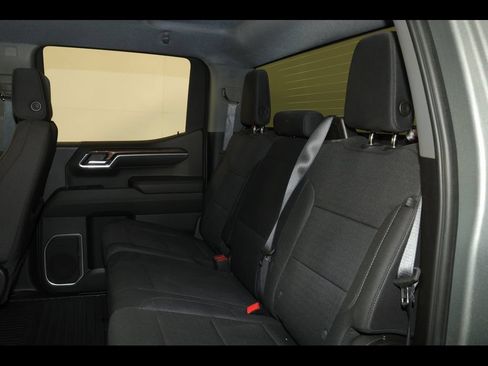 Certified 2024 Chevrolet Silverado 1500 LT AWD/4WD image 31
