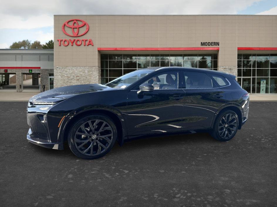 Certified 2025 Toyota Crown Signia w/ Advanced Technology Package AWD/4WD image 3