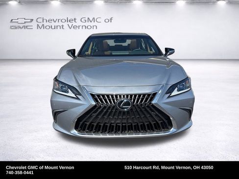 Used 2025 Lexus ES 350 w/ Premium Package image 10