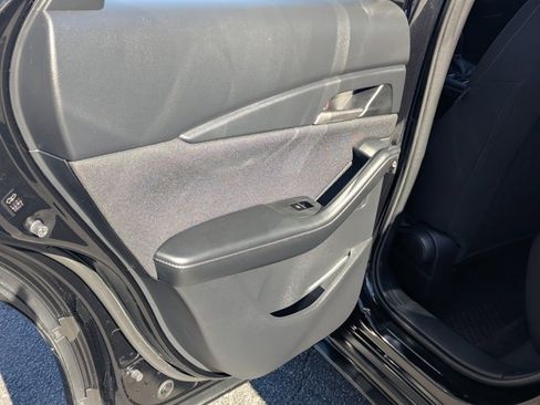 Used 2023 MAZDA CX-30 AWD 2.5 S image 18