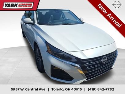 Certified 2023 Nissan Altima 2.5 SV w/ SV Premium Package
