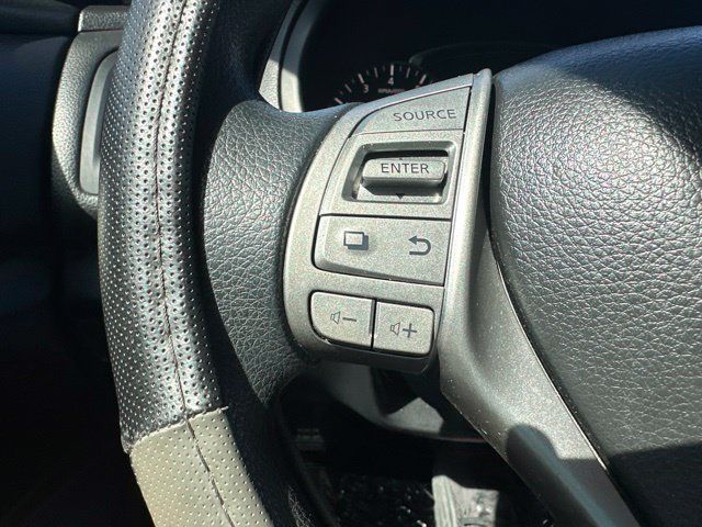 Used 2015 Nissan Altima 2.5 S w/ Sport Value Package FWD image 18