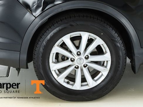 Used 2017 Nissan Rogue Sport SV w/ SV Premium Package image 5