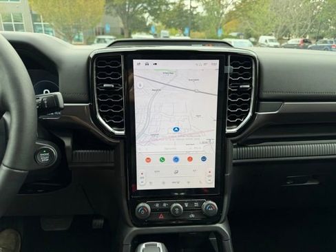 New 2025 Ford Ranger Lariat w/ FX4 Off-Road Package image 12