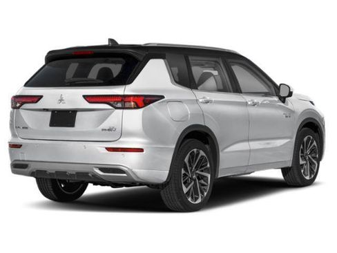 New 2025 Mitsubishi Outlander SEL image 3