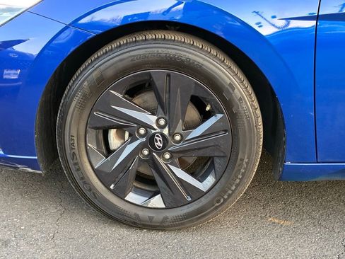 Used 2023 Hyundai Elantra SEL image 46