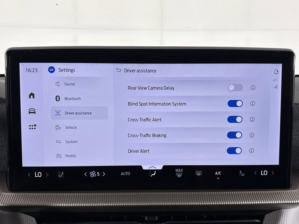 New 2027 Ford Explorer Active w/ Active Comfort Package RWD image 59