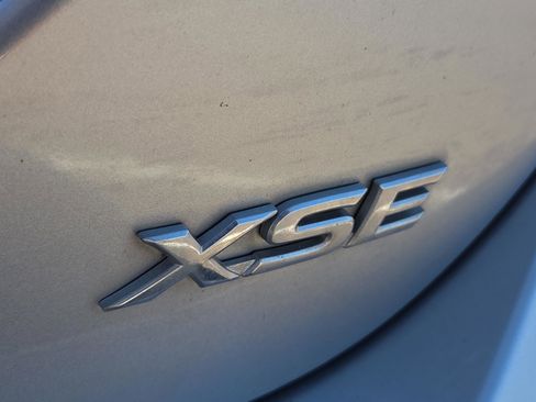 Used 2018 Toyota Camry XSE image 14