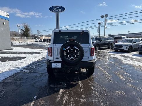 Used 2025 Ford Bronco Outer Banks image 4