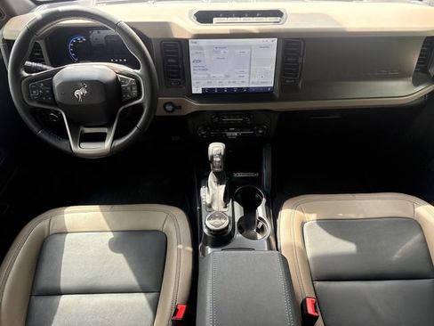Used 2024 Ford Bronco Wildtrak AWD/4WD image 12
