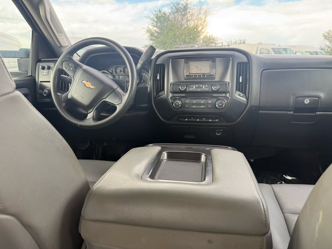 Used 2015 Chevrolet Silverado 2500 W/T AWD/4WD image 23