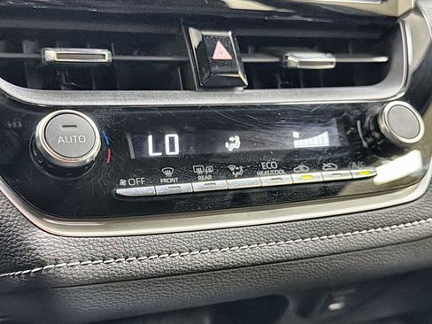 Certified 2024 Toyota Corolla SE FWD image 21