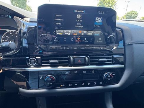 Used 2024 Nissan Pathfinder SL w/ Cargo Package AWD/4WD image 20