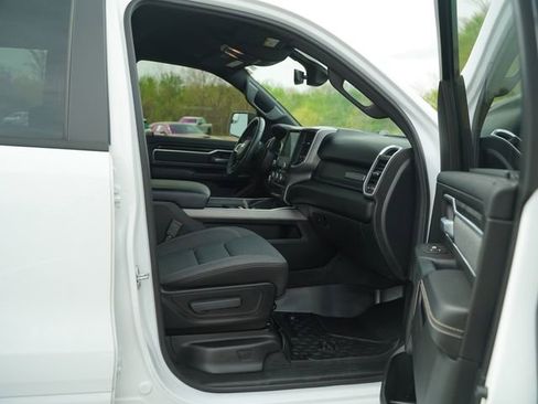 Used 2022 RAM 1500 Big Horn AWD/4WD image 18