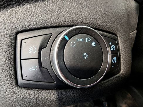Used 2017 Ford Escape Titanium FWD image 33