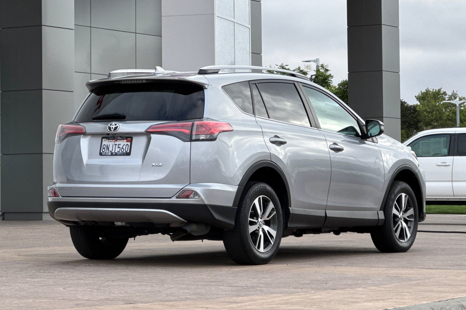 Used 2018 Toyota RAV4 XLE w/ Plus Extra Value Package FWD image 4