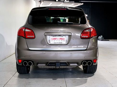 Used 2013 Porsche Cayenne Turbo AWD/4WD image 4