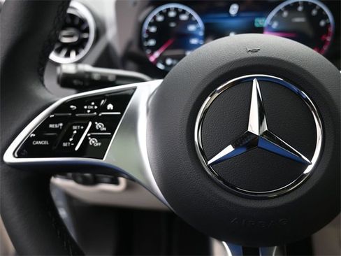 New 2026 Mercedes-Benz GLA 250 image 15