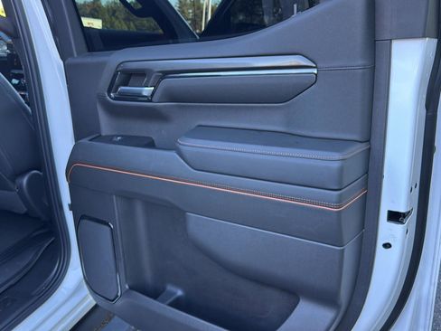Used 2024 GMC Sierra 1500 AT4 w/ Technology Package image 13