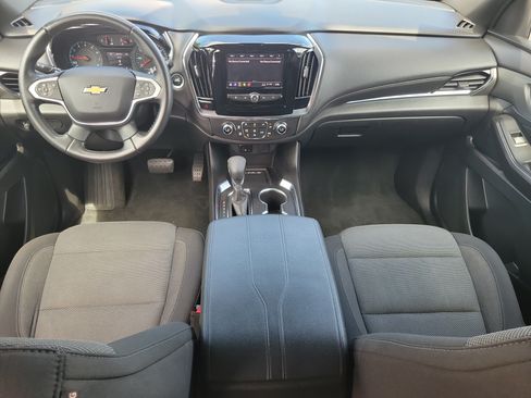 Used 2023 Chevrolet Traverse LT FWD image 11