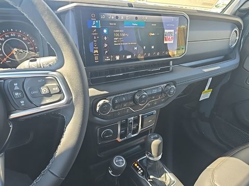 New 2026 Jeep Wrangler Unlimited Sahara AWD/4WD image 16
