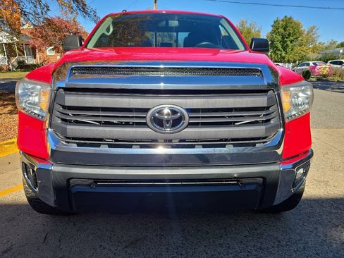 Used 2015 Toyota Tundra SR5 w/ TRD Off Road Package image 5