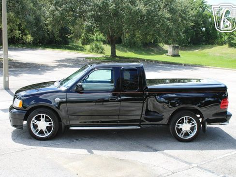 Used 2000 Ford F150 Harley-Davidson image 29