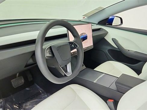 Used 2025 Tesla Model 3 Long Range image 17