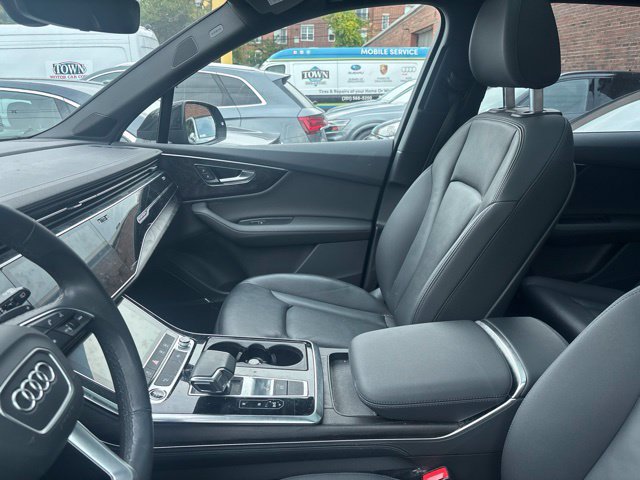 Used 2023 Audi Q7 2.0T Premium Plus w/ Premium Plus Package AWD/4WD image 4