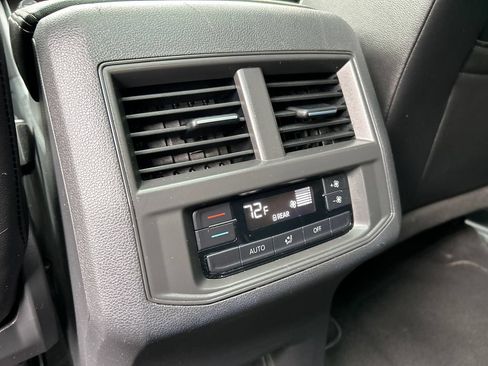 Used 2022 Volkswagen Atlas SE AWD/4WD image 24