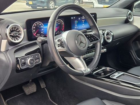Used 2025 Mercedes-Benz CLA 250 4MATIC image 12