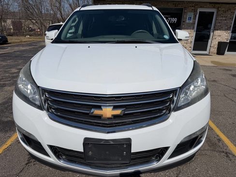 Used 2017 Chevrolet Traverse LT image 8