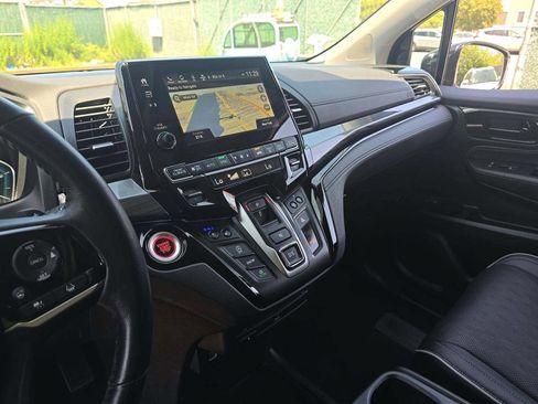 Used 2023 Honda Odyssey Elite image 6