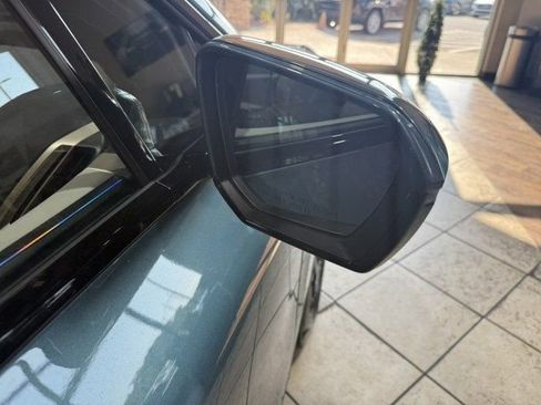 Used 2022 BMW iX xDrive50 w/ Premium Package image 11