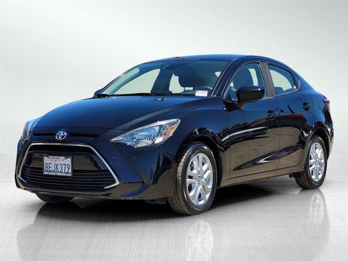 Used 2018 Toyota Yaris iA image 8