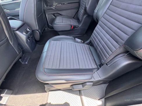 Used 2025 Ford Explorer ST-Line w/ Premium Package RWD image 30