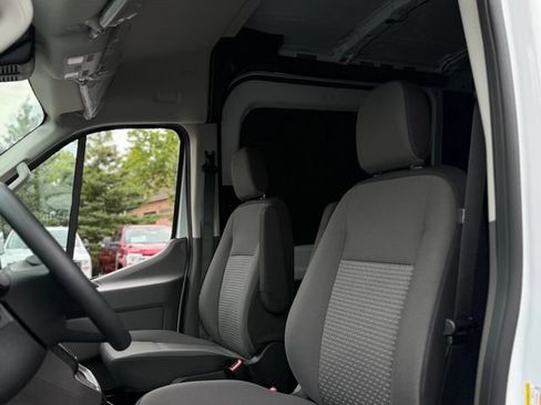 New 2026 Ford Transit 250 148 Medium Roof RWD image 15