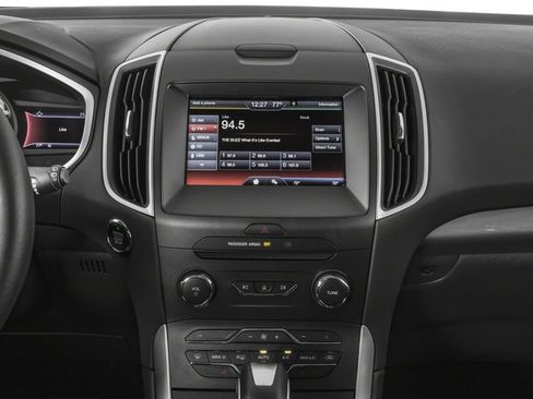 Used 2018 Ford Edge SE AWD/4WD image 10