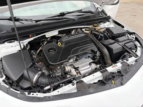 Used 2022 Chevrolet Malibu LT FWD image 9