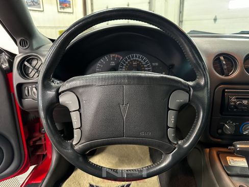 Used 1994 Pontiac Firebird Formula RWD image 23
