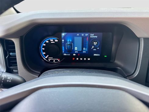 Used 2024 Ford Bronco Wildtrak image 12