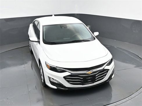 Used 2024 Chevrolet Malibu LT image 19