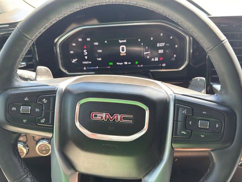 Used 2026 GMC Sierra 1500 Elevation w/ Elevation Premium Package AWD/4WD image 17