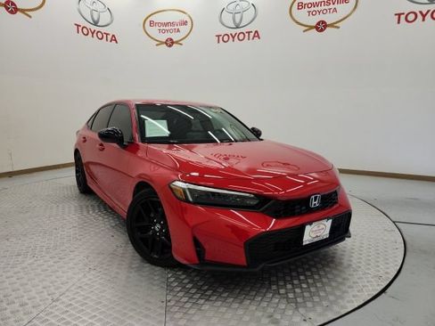 Used 2025 Honda Civic Sport image 1